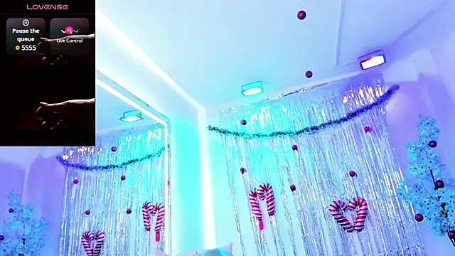 Snapshot of Alicia_leclair chatting on 01-06-26, 03:43 Alicia leclair online show from 01-06-26, 03:43