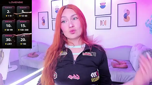 Snapshot of Alicia_leclair chatting on 01-09-26, 04:04 Alicia leclair online show from 01-09-26, 04:04