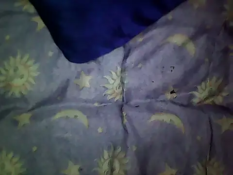 20cmloiro online show from 10-10-25, 05:39