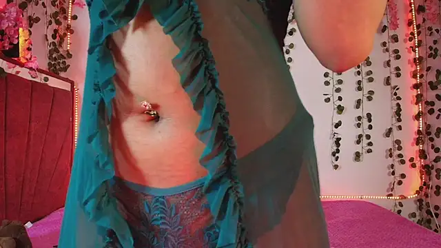 collins Daph online show from 10-23-25, 03:11