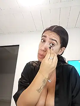 Samantha hotly online show from 11-08-25, 09:20