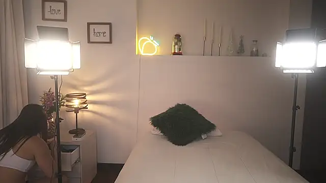 ximena cortez 03 online show from 11-02-25, 12:57