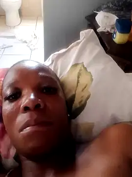 Snapshot of kinkyliciouse23 chatting on 10-10-25, 01:54 kinkyliciouse23 online show from 10-10-25, 01:54