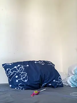 Cesar Augusto online show from 10-11-25, 04:05