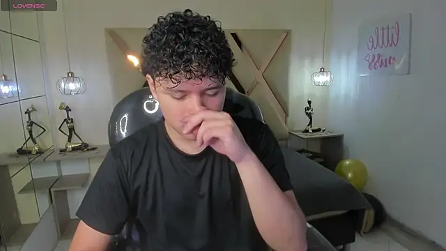 BenjaminBottonn online show from 10-23-25, 07:34