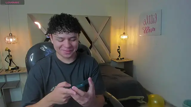 BenjaminBottonn online show from 10-26-25, 07:53