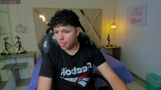 BenjaminBottonn online show from 10-31-25, 07:48