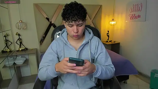 BenjaminBottonn online show from 11-05-25, 08:20