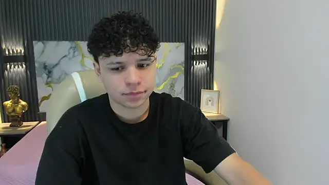 BenjaminBottonn online show from 11-13-25, 07:02