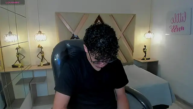 BenjaminBottonn online show from 11-16-25, 07:52