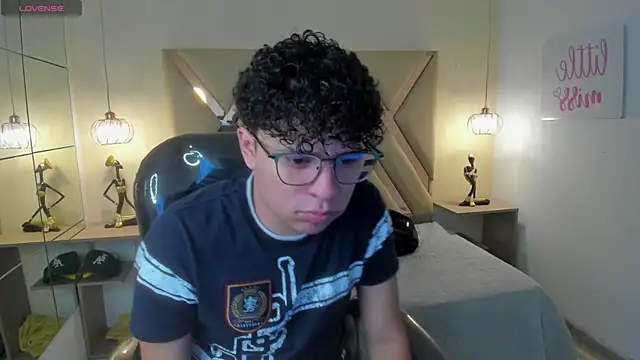 BenjaminBottonn online show from 11-17-25, 08:14