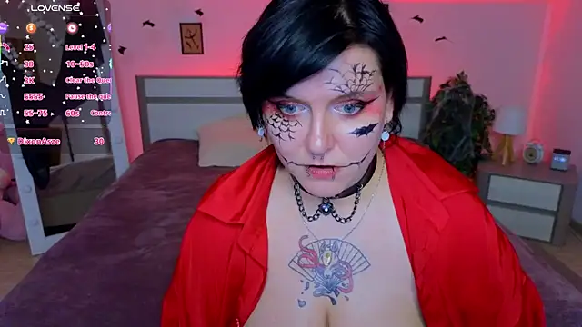 bluelunaray online show from 10-16-25, 11:11