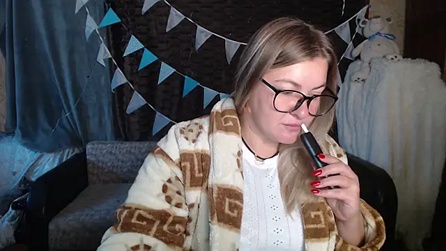 Snapshot of NikaSkylink chatting on 10-07-25, 03:36 NikaSkylink online show from 10-07-25, 03:36