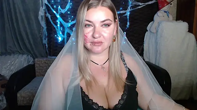 Snapshot of NikaSkylink chatting on 10-30-25, 08:20 NikaSkylink online show from 10-30-25, 08:20