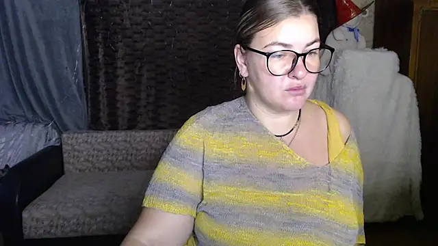 Snapshot of NikaSkylink chatting on 11-06-25, 03:51 NikaSkylink online show from 11-06-25, 03:51