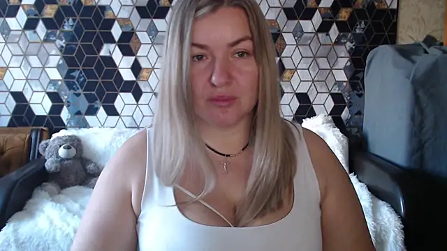 NikaSkylink online show from 02-11-26, 05:56