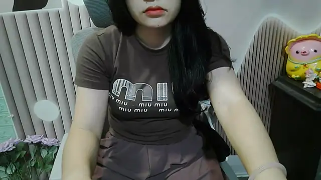 Emachiii online show from 10-12-25, 05:50