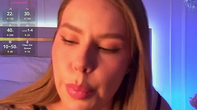 Snapshot of Ashley_Roys chatting on 01-19-26, 12:20 Ashley Roys online show from 01-19-26, 12:20