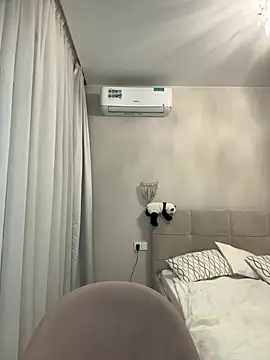 Snapshot of Ashley_Roys chatting on 02-22-26, 03:43 Ashley Roys online show from 02-22-26, 03:43