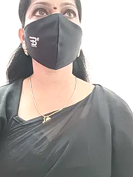 Snapshot of shivani27 chatting on 10-09-25, 07:39 shivani27 online show from 10-09-25, 07:39