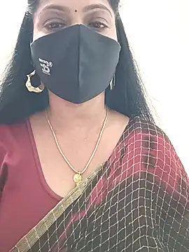 Snapshot of shivani27 chatting on 12-18-25, 08:42 shivani27 online show from 12-18-25, 08:42