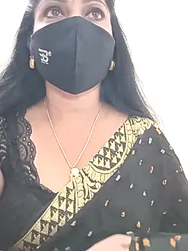 Snapshot of shivani27 chatting on 12-21-25, 12:23 shivani27 online show from 12-21-25, 12:23