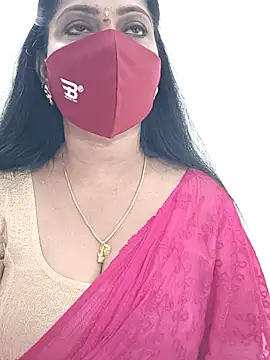 Snapshot of shivani27 chatting on 02-13-26, 04:25 shivani27 online show from 02-13-26, 04:25