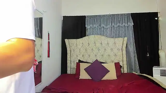 daring sexy boys online show from 11-09-25, 07:12