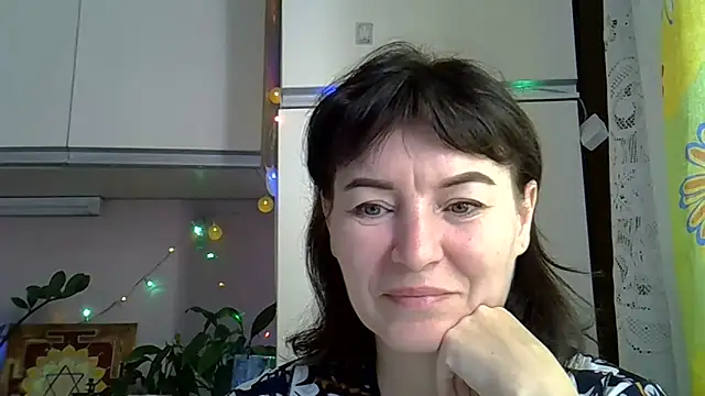 Krystal 82 online show from 10-01-25, 06:52