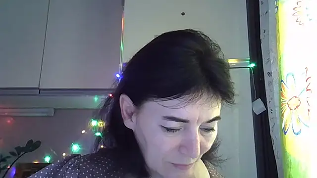 Krystal 82 online show from 10-14-25, 08:26