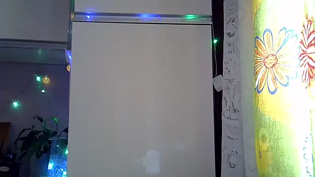 Krystal 82 online show from 10-29-25, 11:01