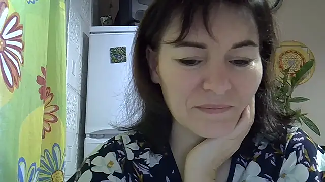 Krystal 82 online show from 11-22-25, 07:29