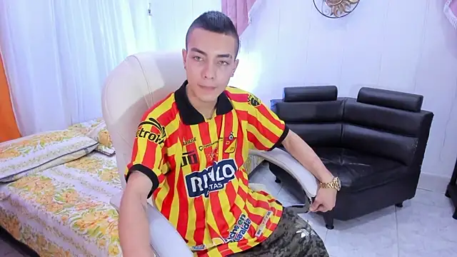 Dereck Boy8 online show from 10-21-25, 08:20