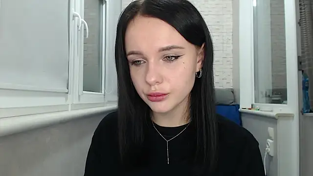 Snapshot of Blair_Yates chatting on 10-28-25, 07:38 Blair Yates online show from 10-28-25, 07:38