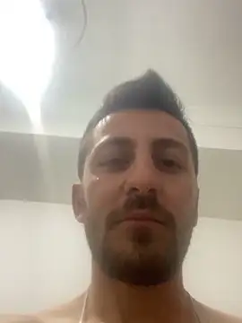 emredenizz07 online show from 10-25-25, 07:08