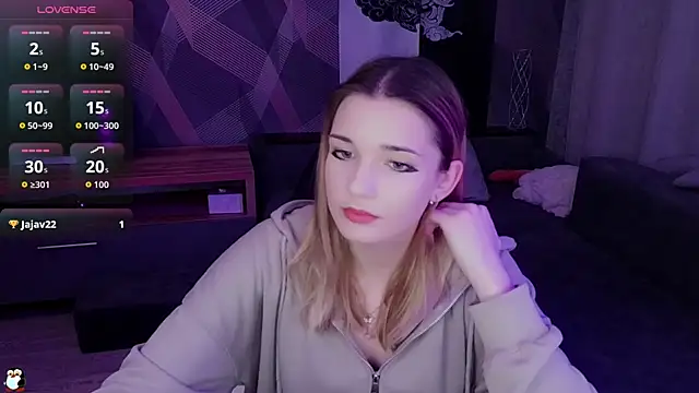 Snapshot of Sandy_Belle chatting on 11-06-25, 09:37 Sandy Belle online show from 11-06-25, 09:37