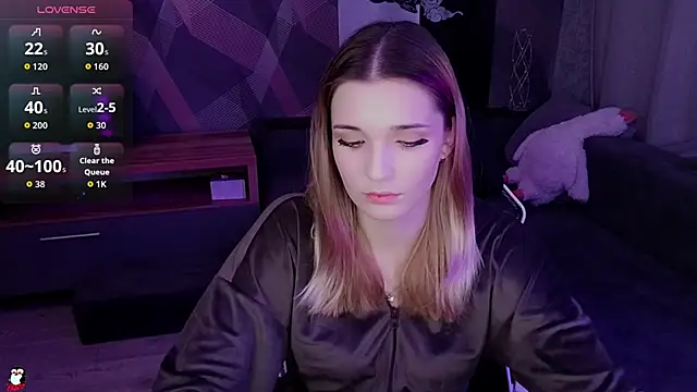 Snapshot of Sandy_Belle chatting on 11-08-25, 08:29 Sandy Belle online show from 11-08-25, 08:29