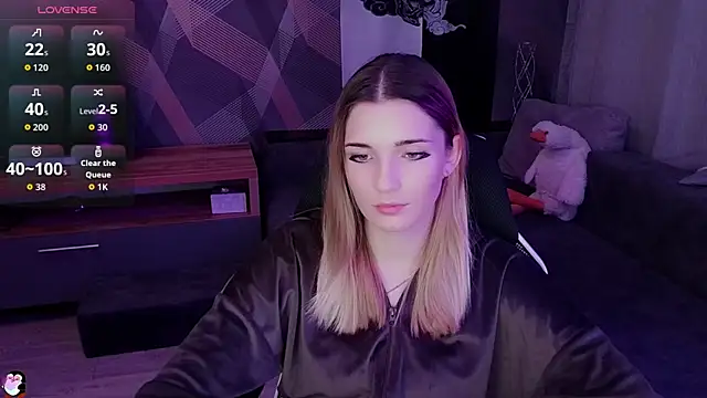 Snapshot of Sandy_Belle chatting on 11-12-25, 07:35 Sandy Belle online show from 11-12-25, 07:35