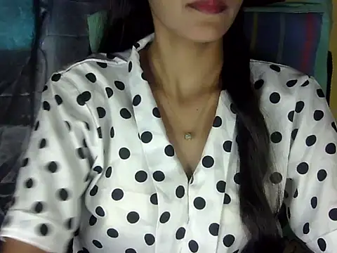 zara Khan0 online show from 10-22-25, 03:40