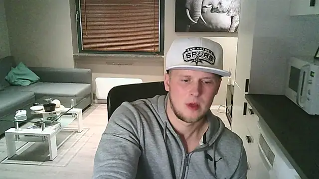 Snapshot of Dartanjanas13 chatting on 11-04-25, 05:23 Dartanjanas13 online show from 11-04-25, 05:23