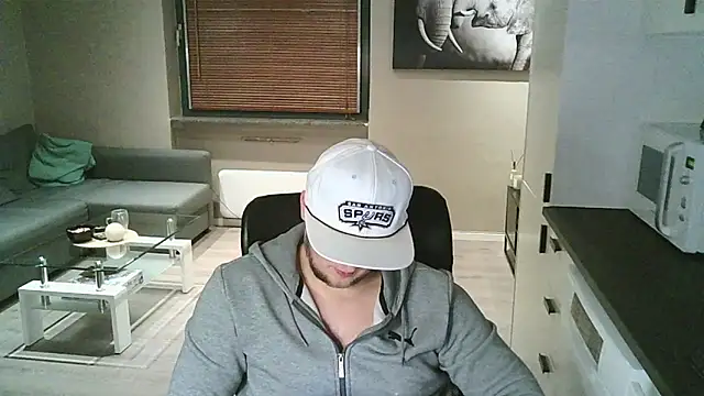 Snapshot of Dartanjanas13 chatting on 11-12-25, 05:35 Dartanjanas13 online show from 11-12-25, 05:35