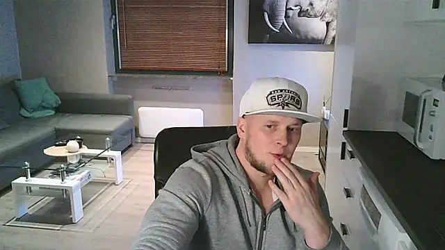 Snapshot of Dartanjanas13 chatting on 11-13-25, 07:57 Dartanjanas13 online show from 11-13-25, 07:57