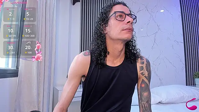 JackAndRosse  online show from 12-18-25, 02:01