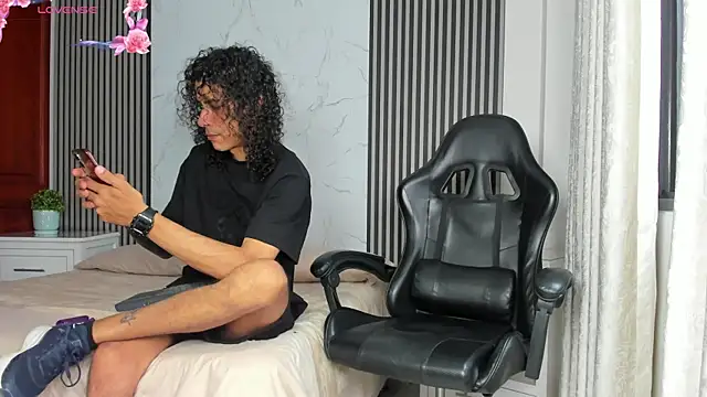 Snapshot of JackAndRosse_ chatting on 04-09-26, 04:23 JackAndRosse online show from 04-09-26, 04:23