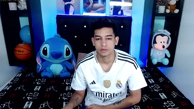 x oliver x online show from 10-07-25, 03:47