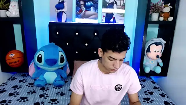 x oliver x online show from 10-24-25, 04:53