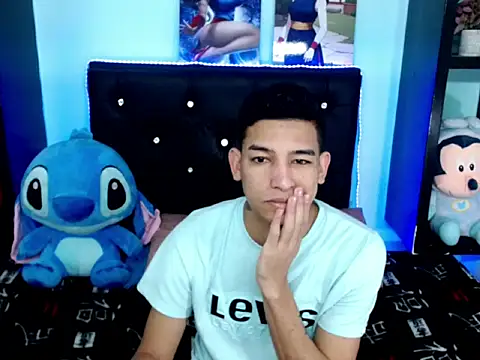 x oliver x online show from 11-20-25, 03:50