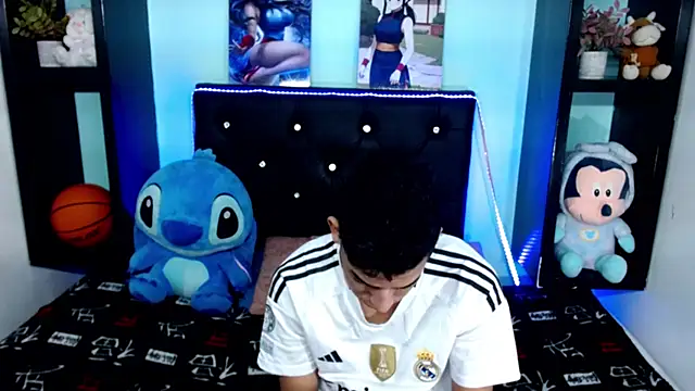 x oliver x online show from 11-22-25, 03:16