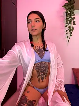 SurpriseMadlicia online show from 09-25-25, 12:58