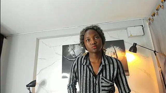 Evaa 18 online show from 11-01-25, 05:59